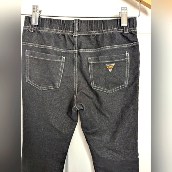 Guess Kids (Size 10) Black Leggings With Rhinestones On Back Pocket - Picture 4 of 9